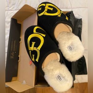 Men’s UGG house slippers